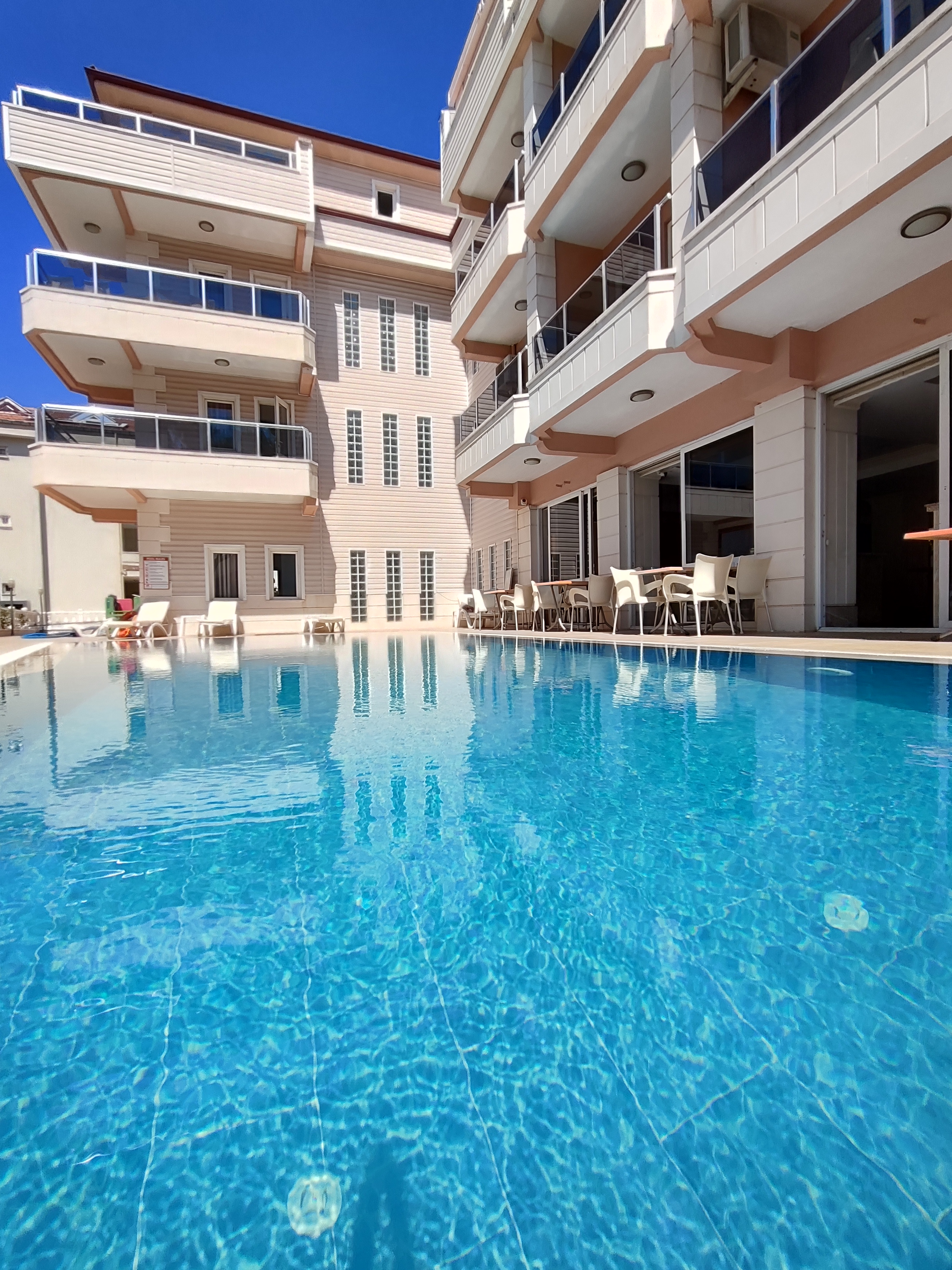 LGS - MARMARİS MERKEZDE DENİZE 300 METRE  ODA+KAHVALTI - 21
